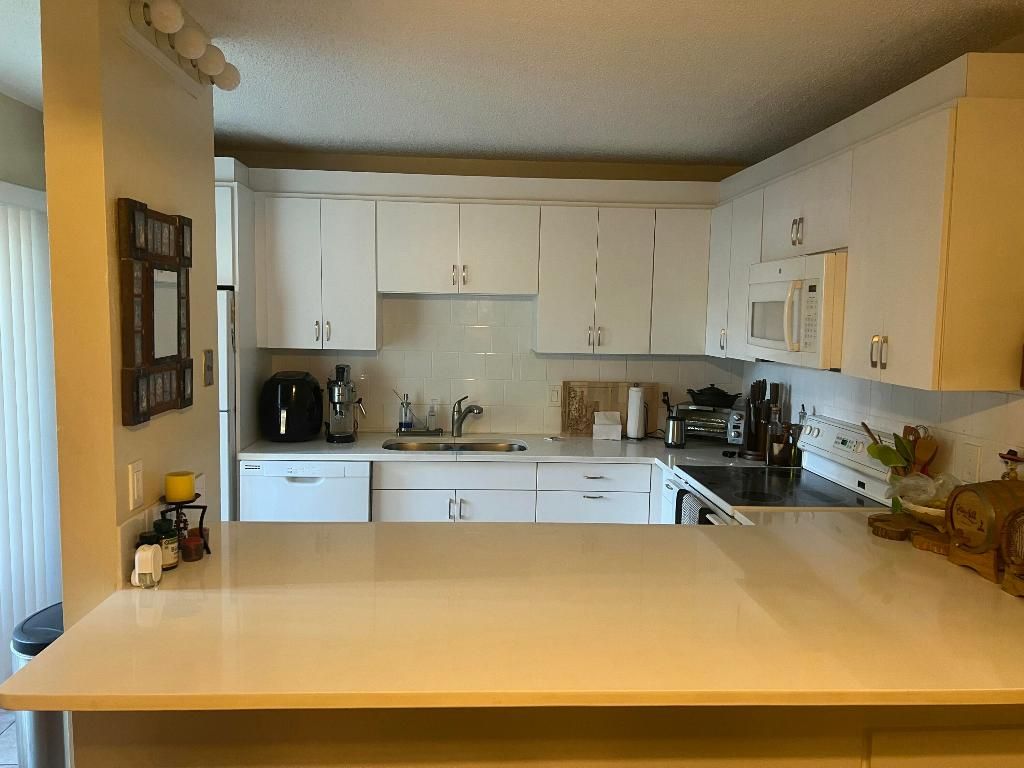 Photo of 825 Center Street #3c, Jupiter, FL 33458 (MLS # R11143818)