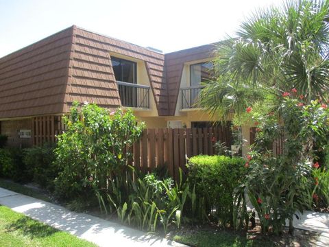 825 Center Street 3c Jupiter FL 33458