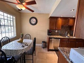CYPRESS CHASE CONDO NO 6 - Residential