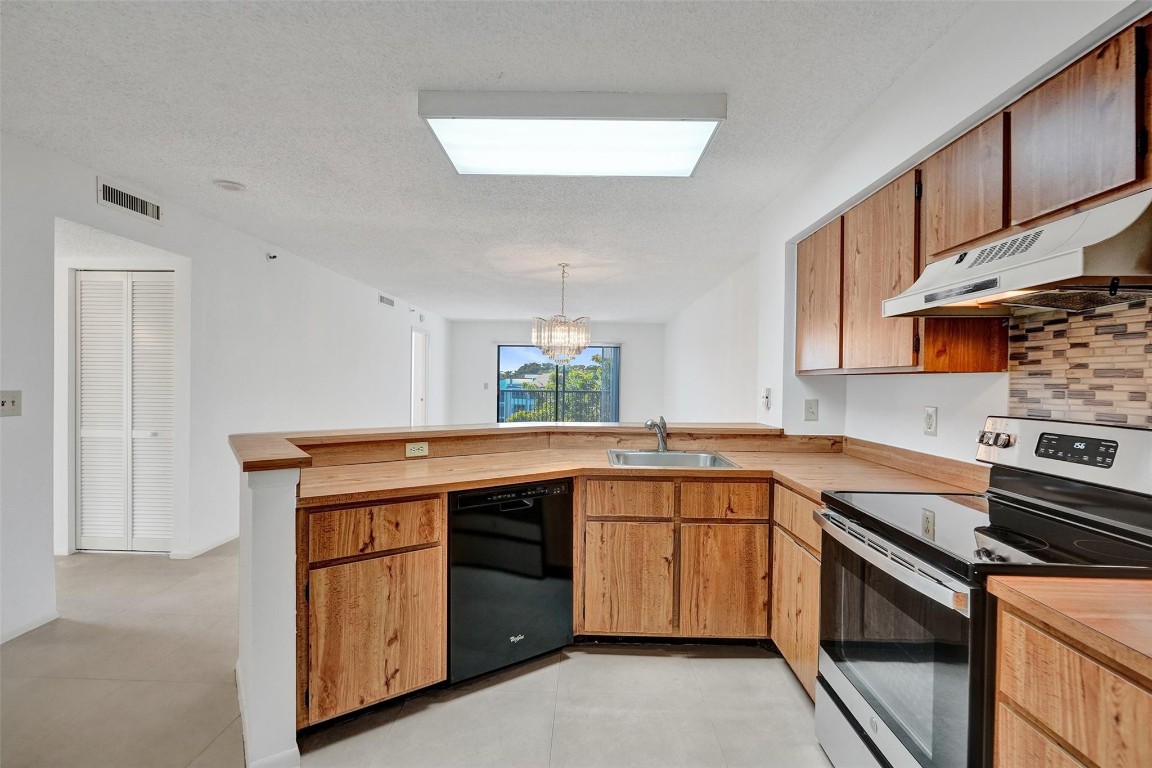 2221 Cypress Island Drive 501