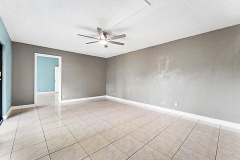 301 Waterview Drive Palm Springs FL 33461