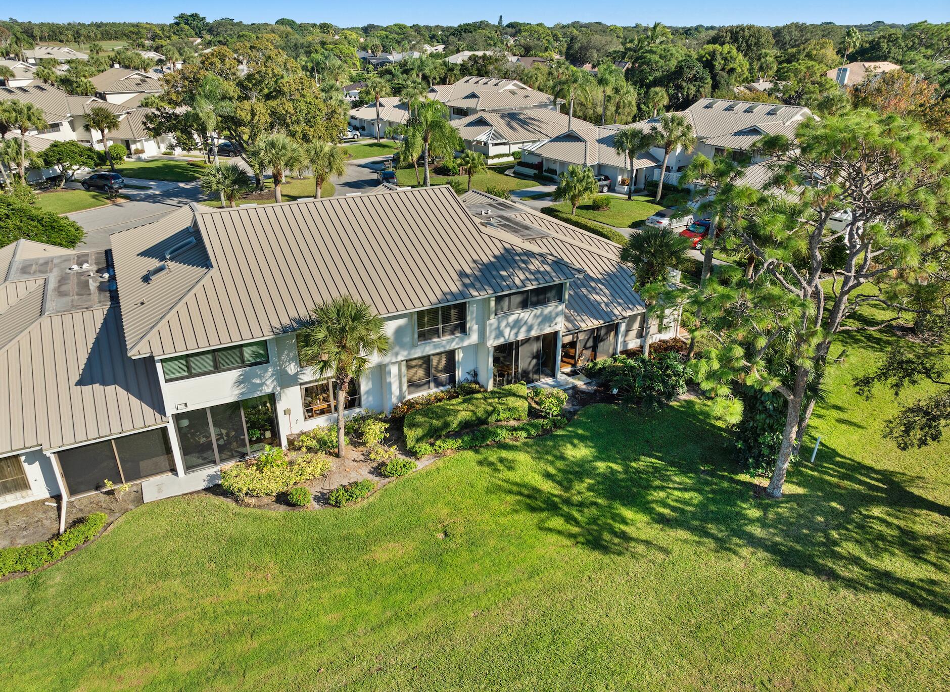 FOXCROSS IN MARINER SANDS - Residential