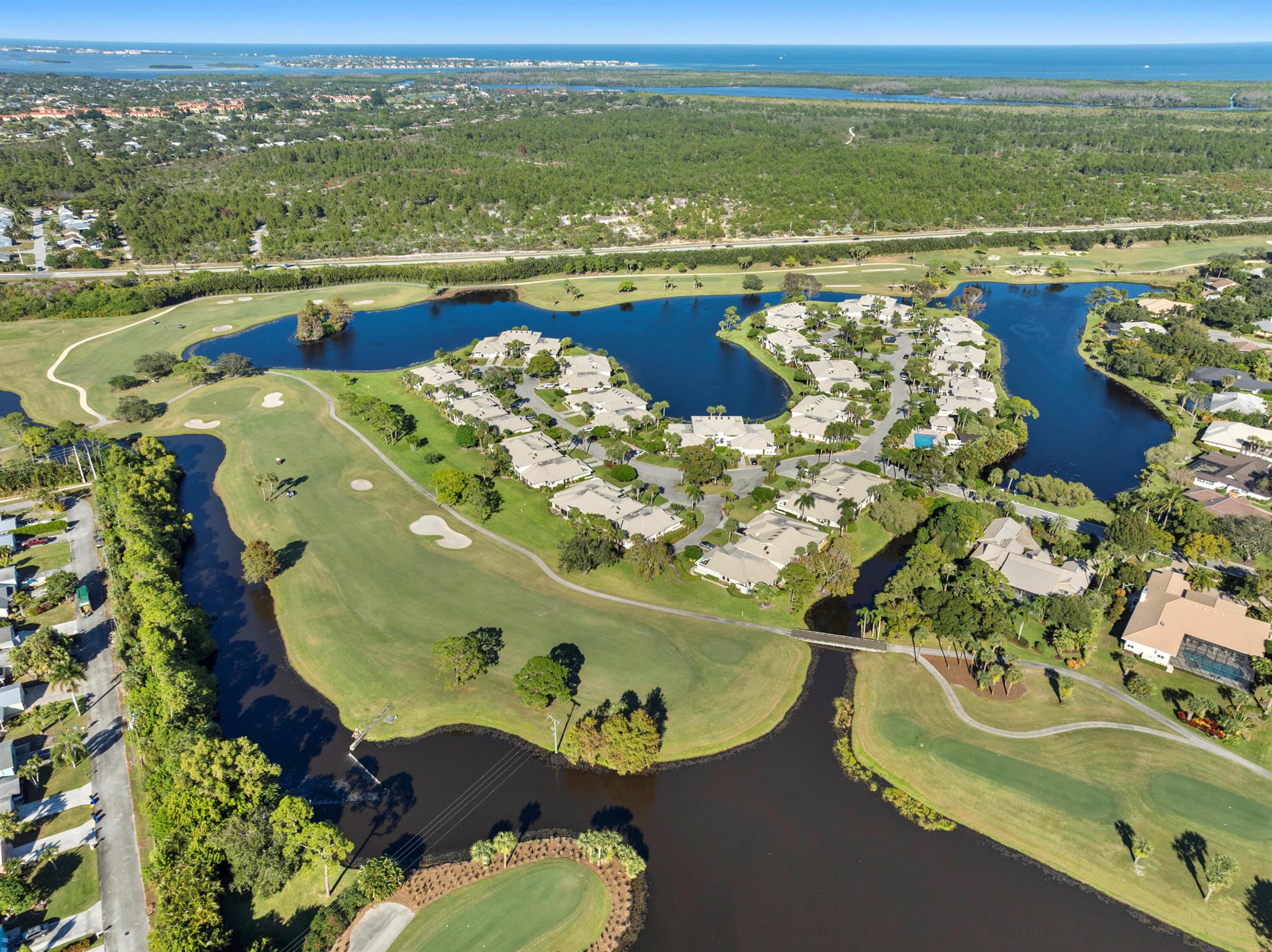 FOXCROSS IN MARINER SANDS - Residential