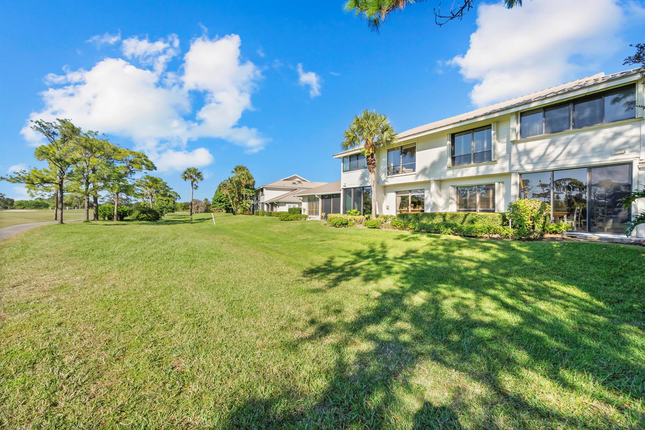 FOXCROSS IN MARINER SANDS - Residential