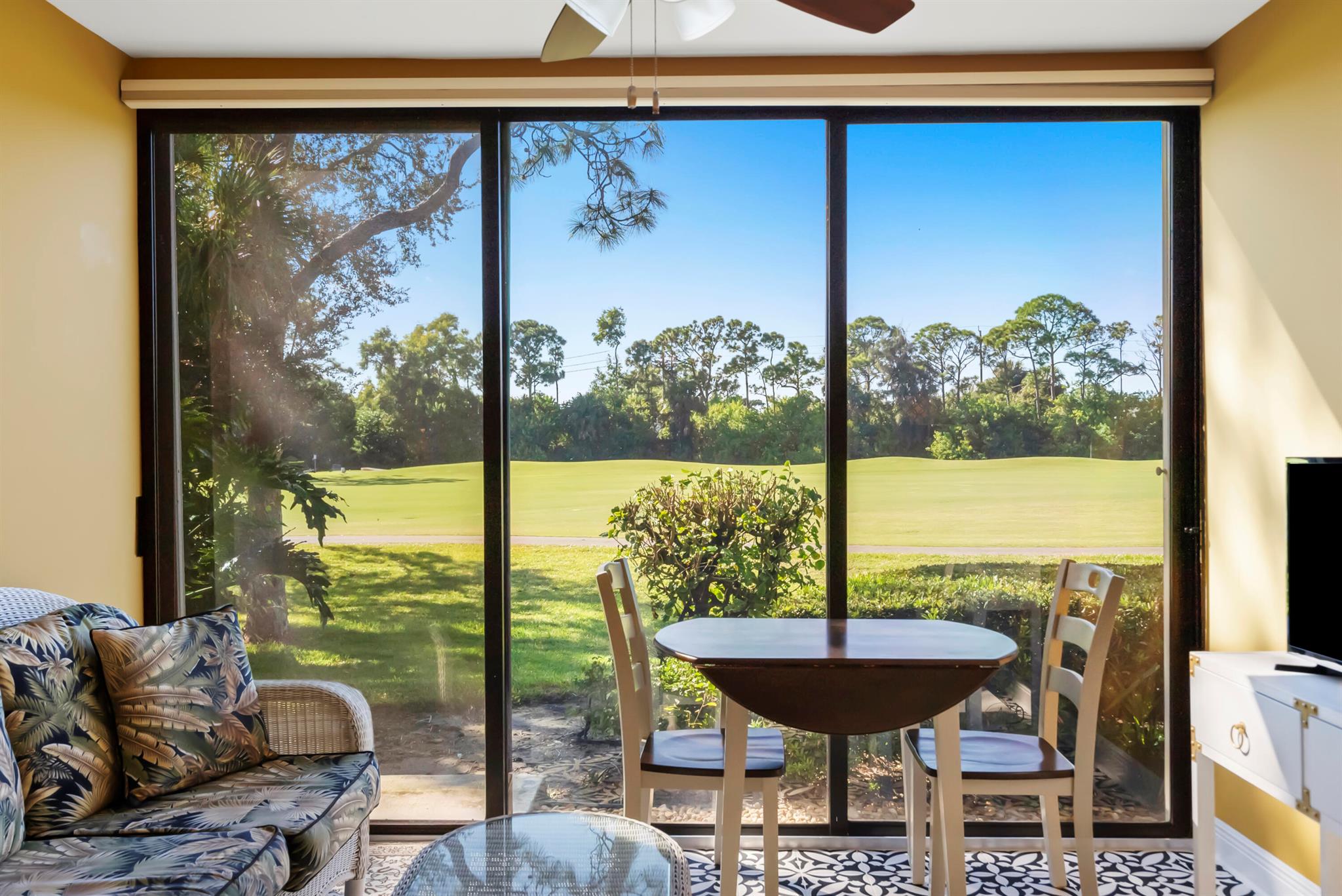 FOXCROSS IN MARINER SANDS - Residential