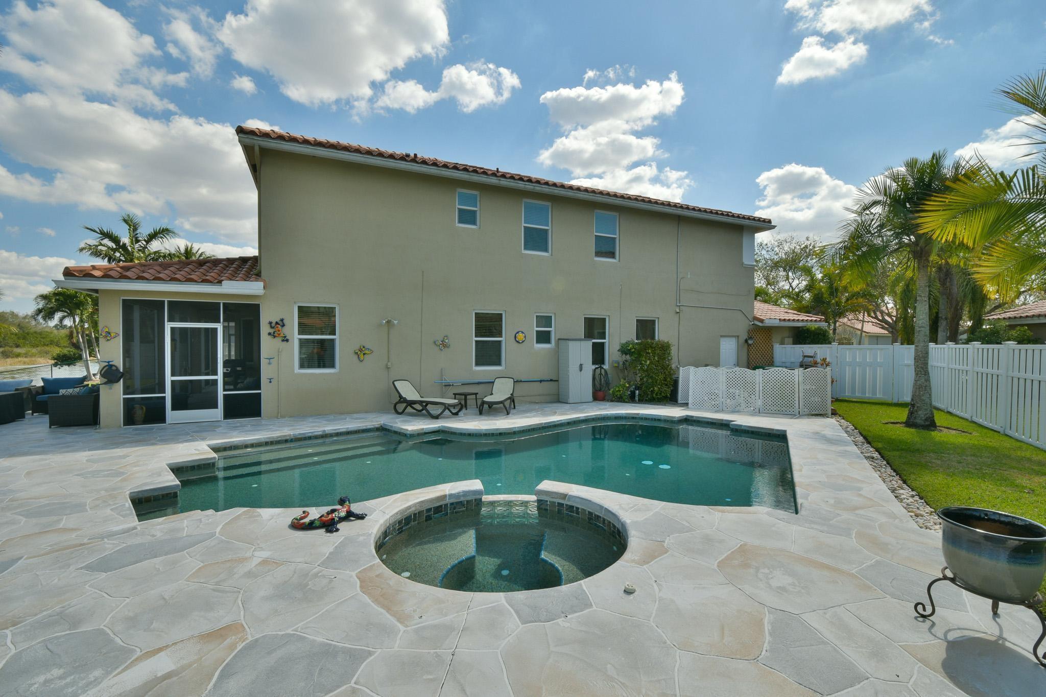 NAUTICA - Residential