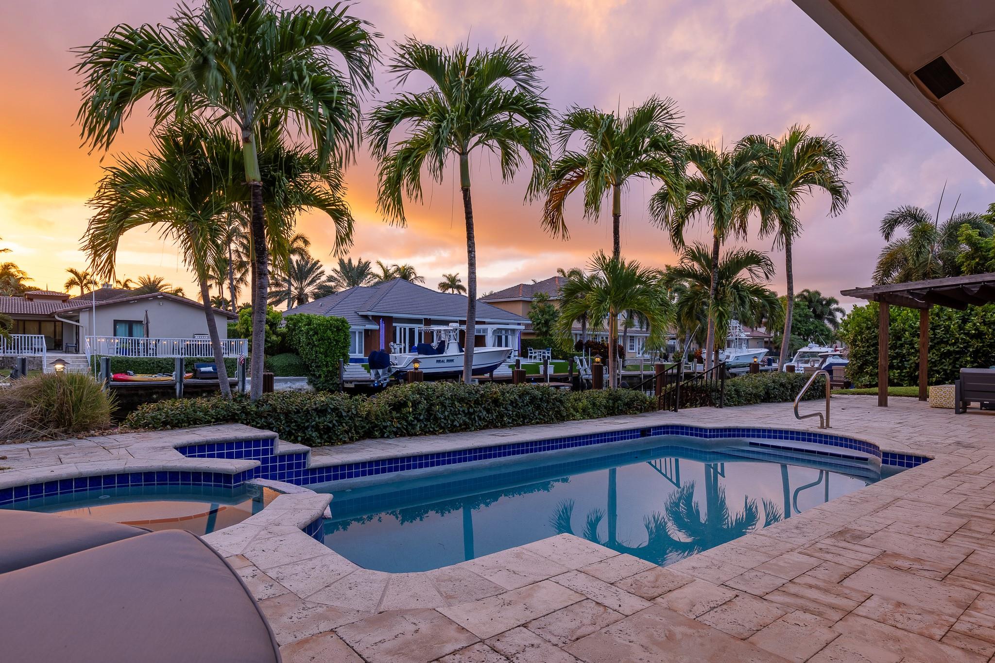 VENETIAN ISLES 3RD SEC - Residential