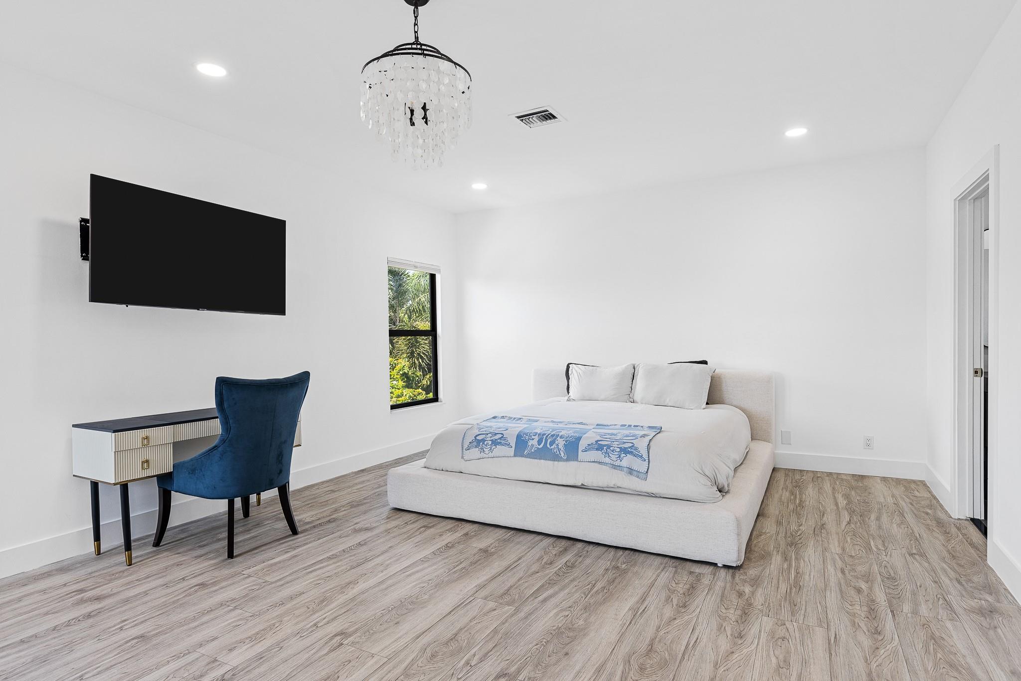 VENETIAN ISLES 3RD SEC - Residential