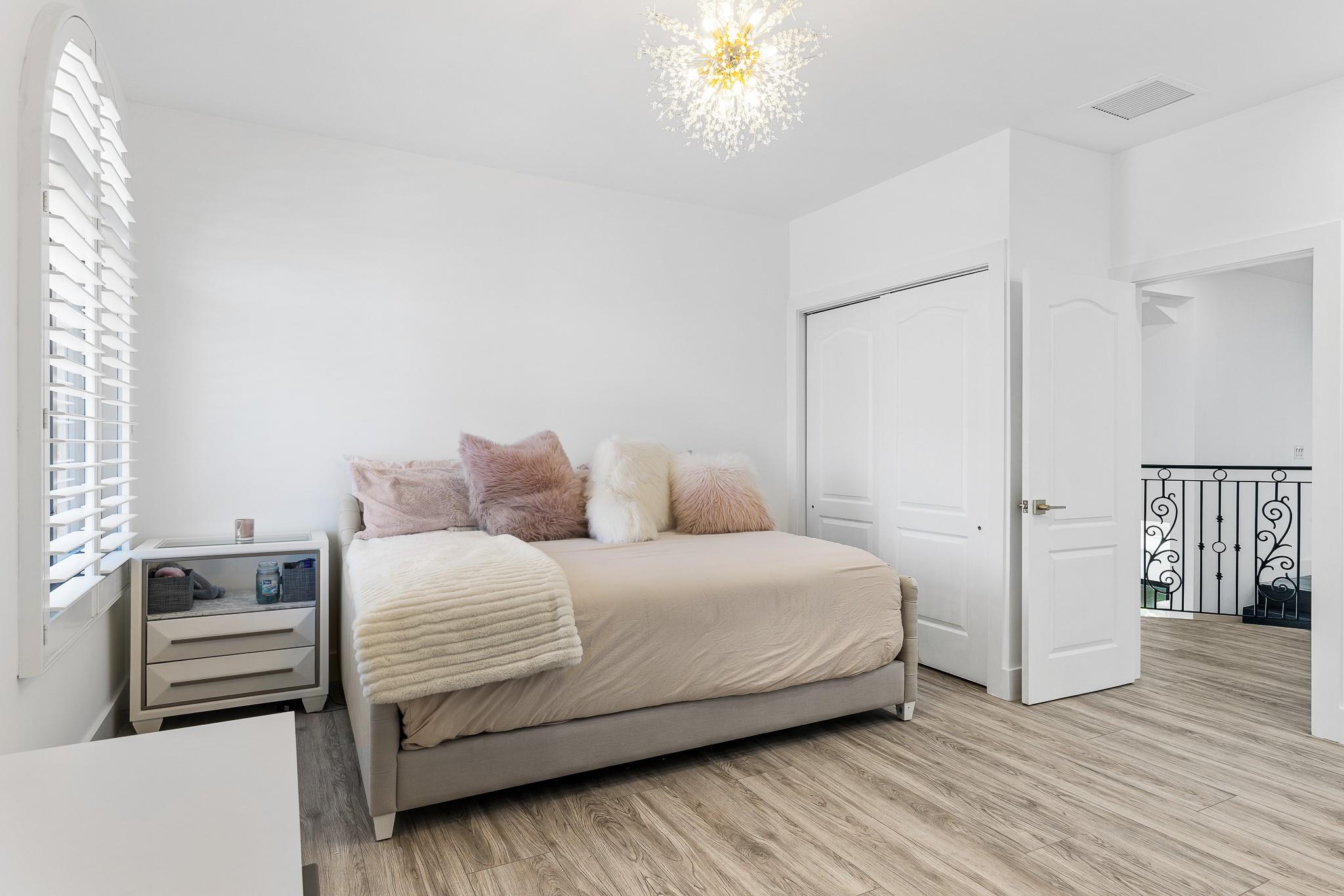 VENETIAN ISLES 3RD SEC - Residential