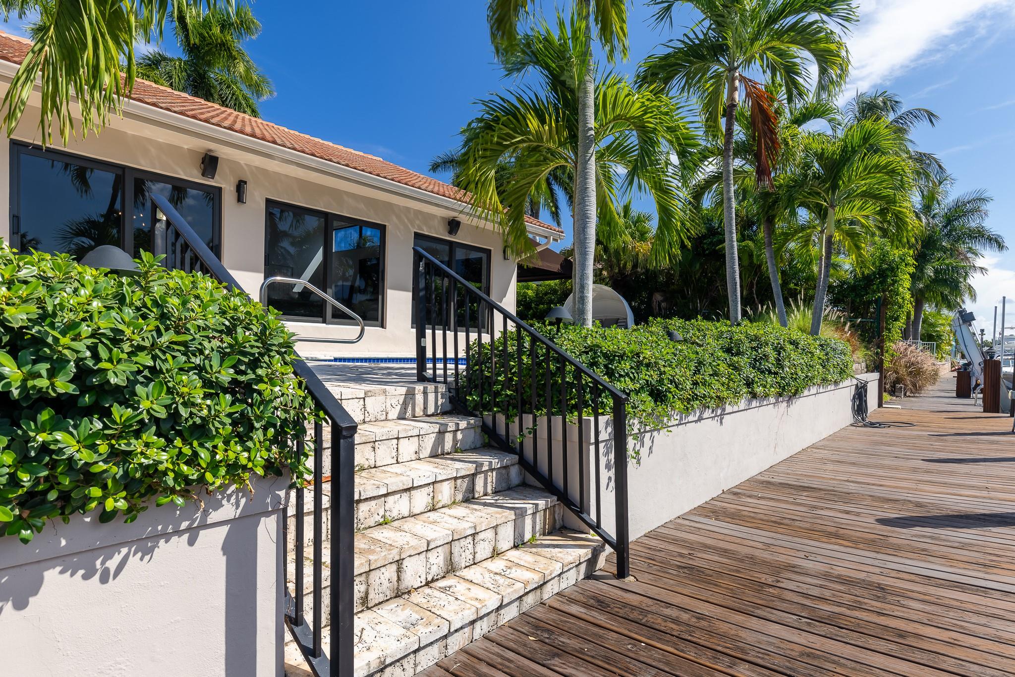 VENETIAN ISLES 3RD SEC - Residential