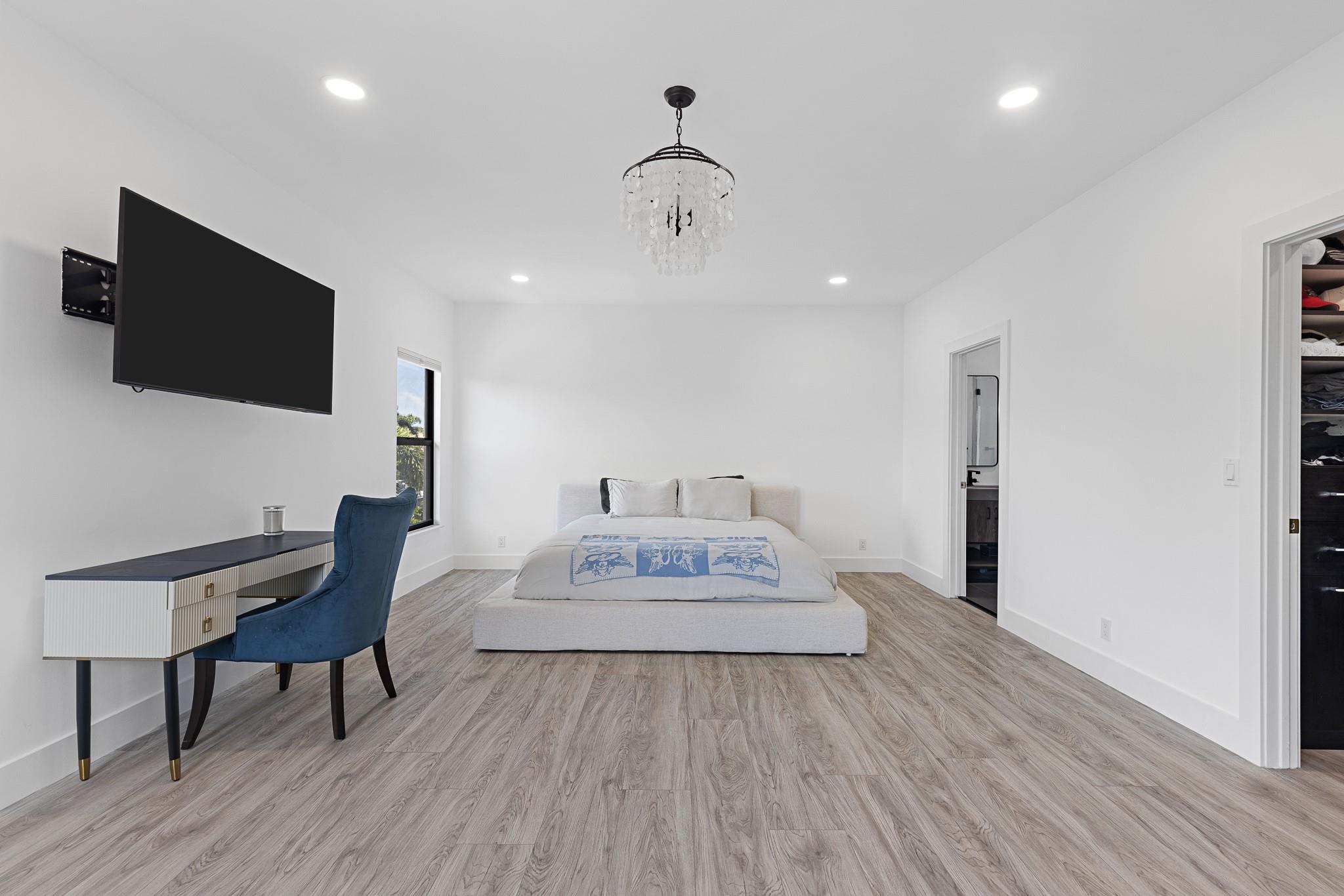 VENETIAN ISLES 3RD SEC - Residential