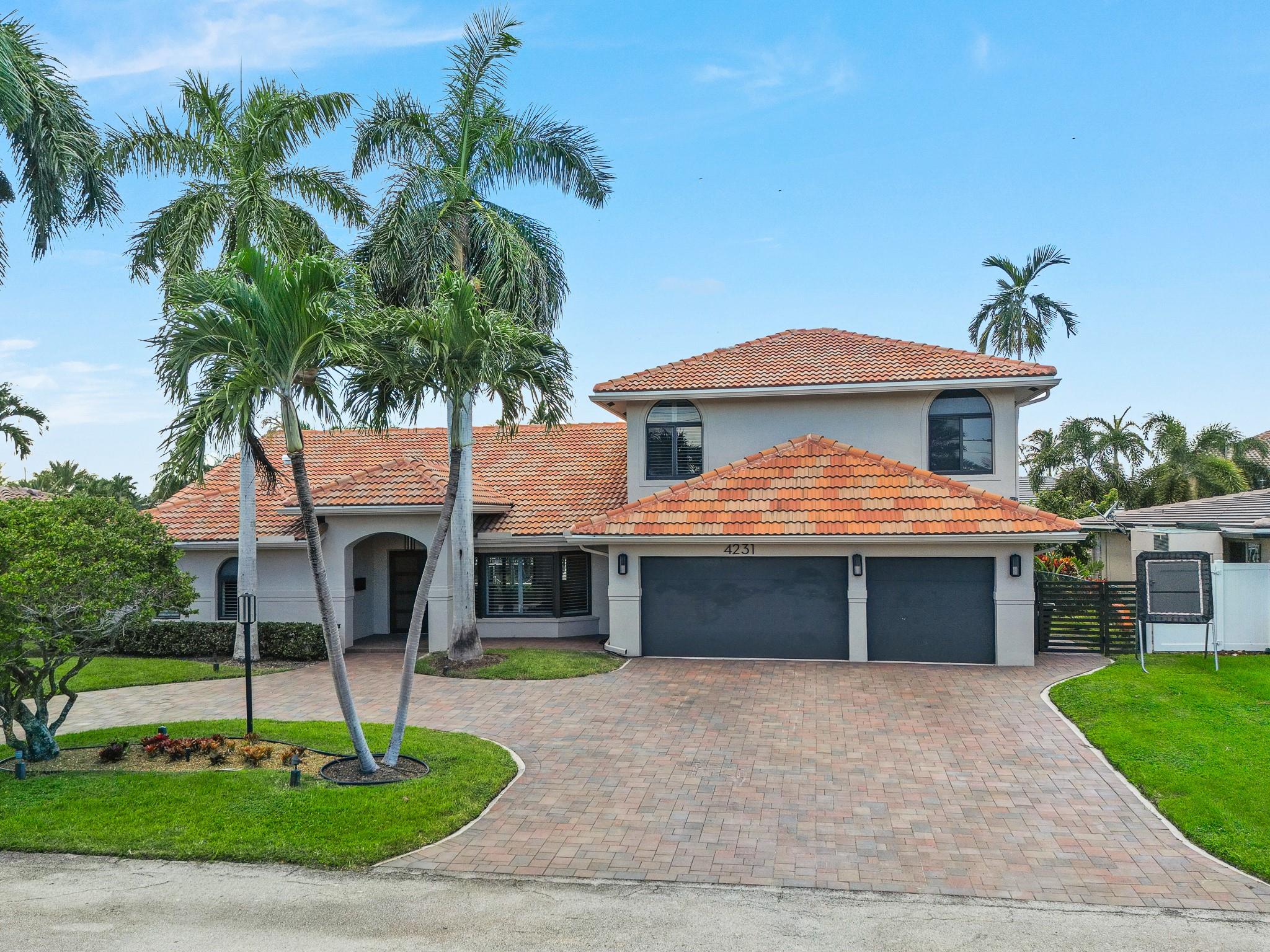 VENETIAN ISLES 3RD SEC - Residential