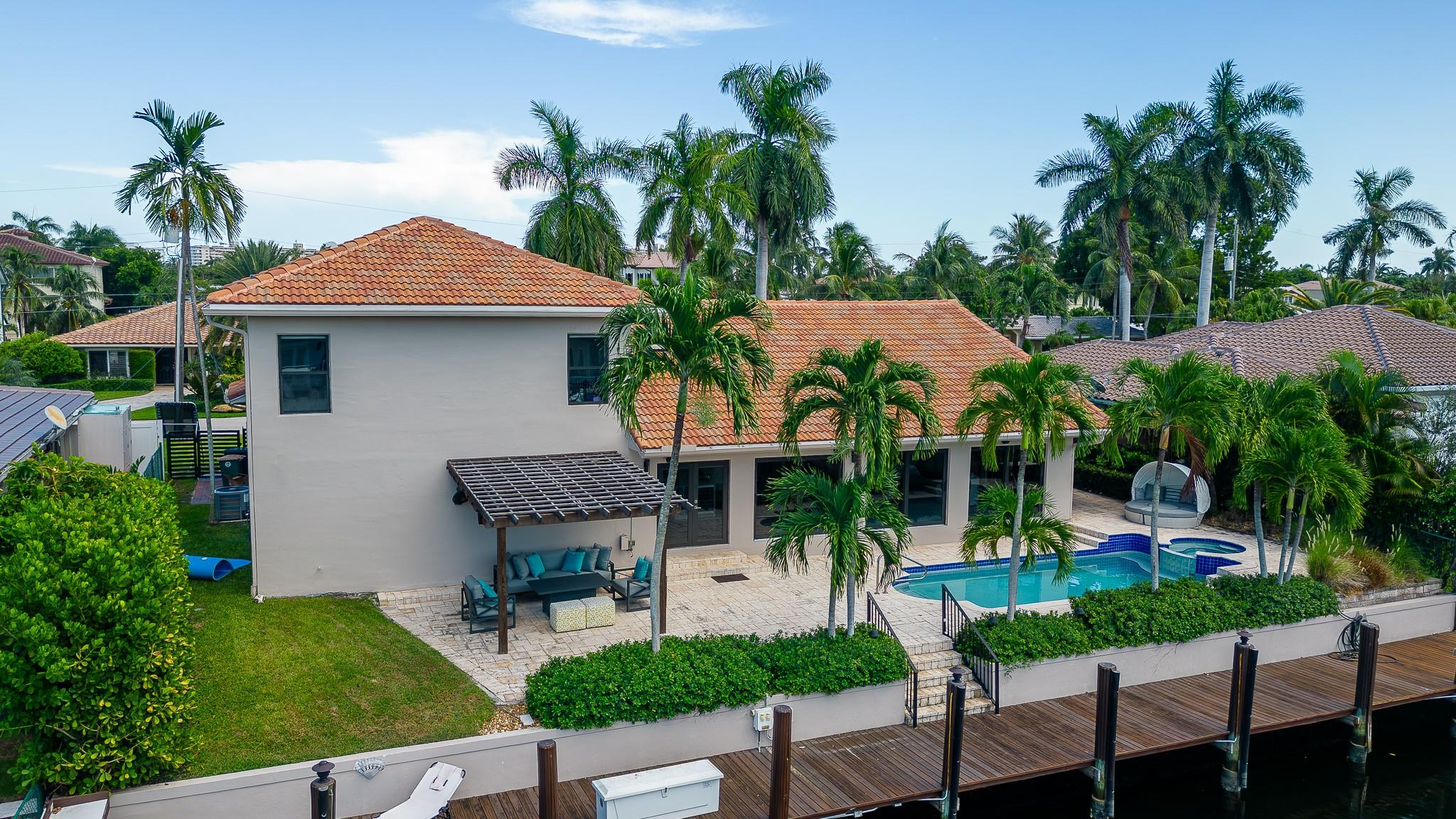 VENETIAN ISLES 3RD SEC - Residential