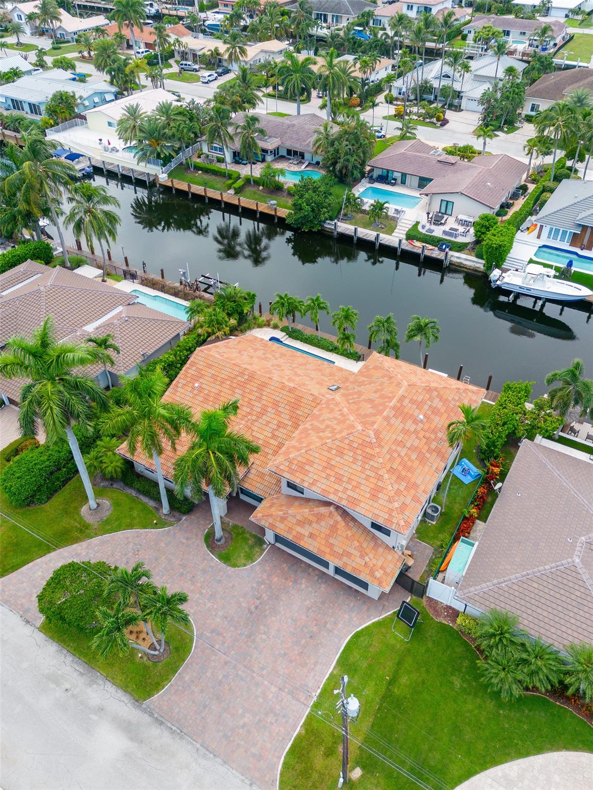 VENETIAN ISLES 3RD SEC - Residential