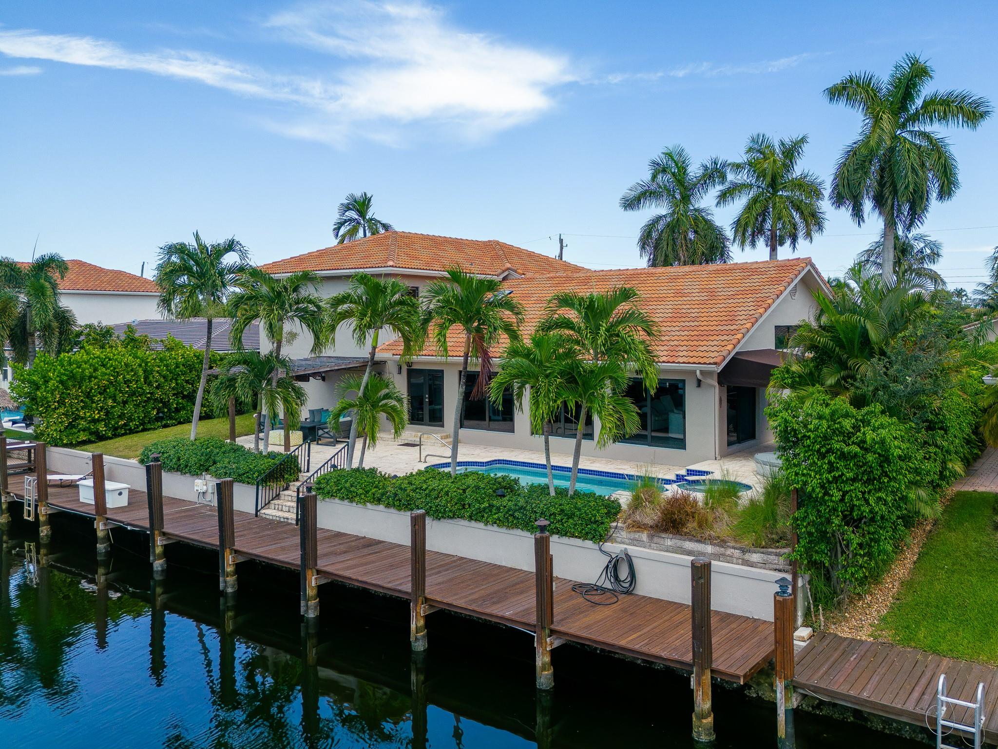 VENETIAN ISLES 3RD SEC - Residential