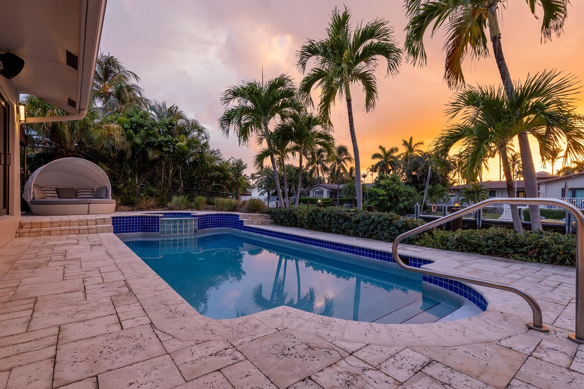 VENETIAN ISLES 3RD SEC - Residential