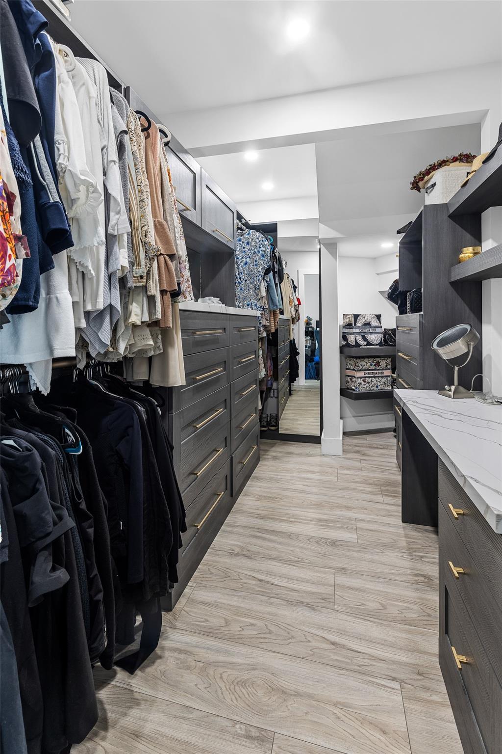 VENETIAN ISLES 3RD SEC - Residential