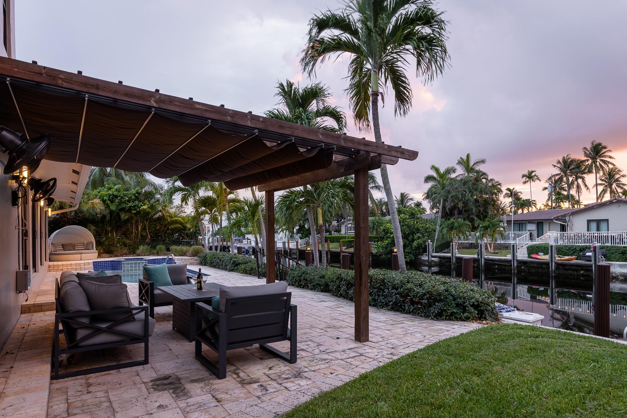 VENETIAN ISLES 3RD SEC - Residential