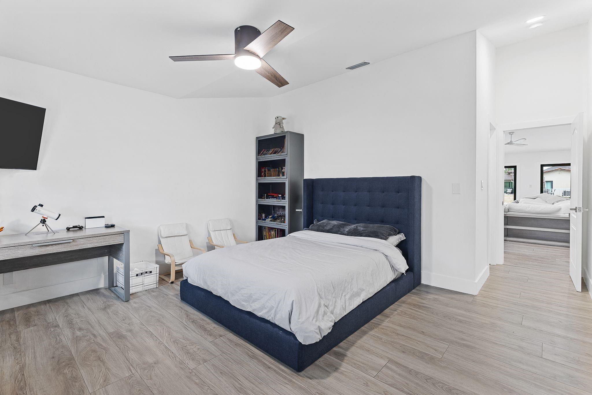 VENETIAN ISLES 3RD SEC - Residential