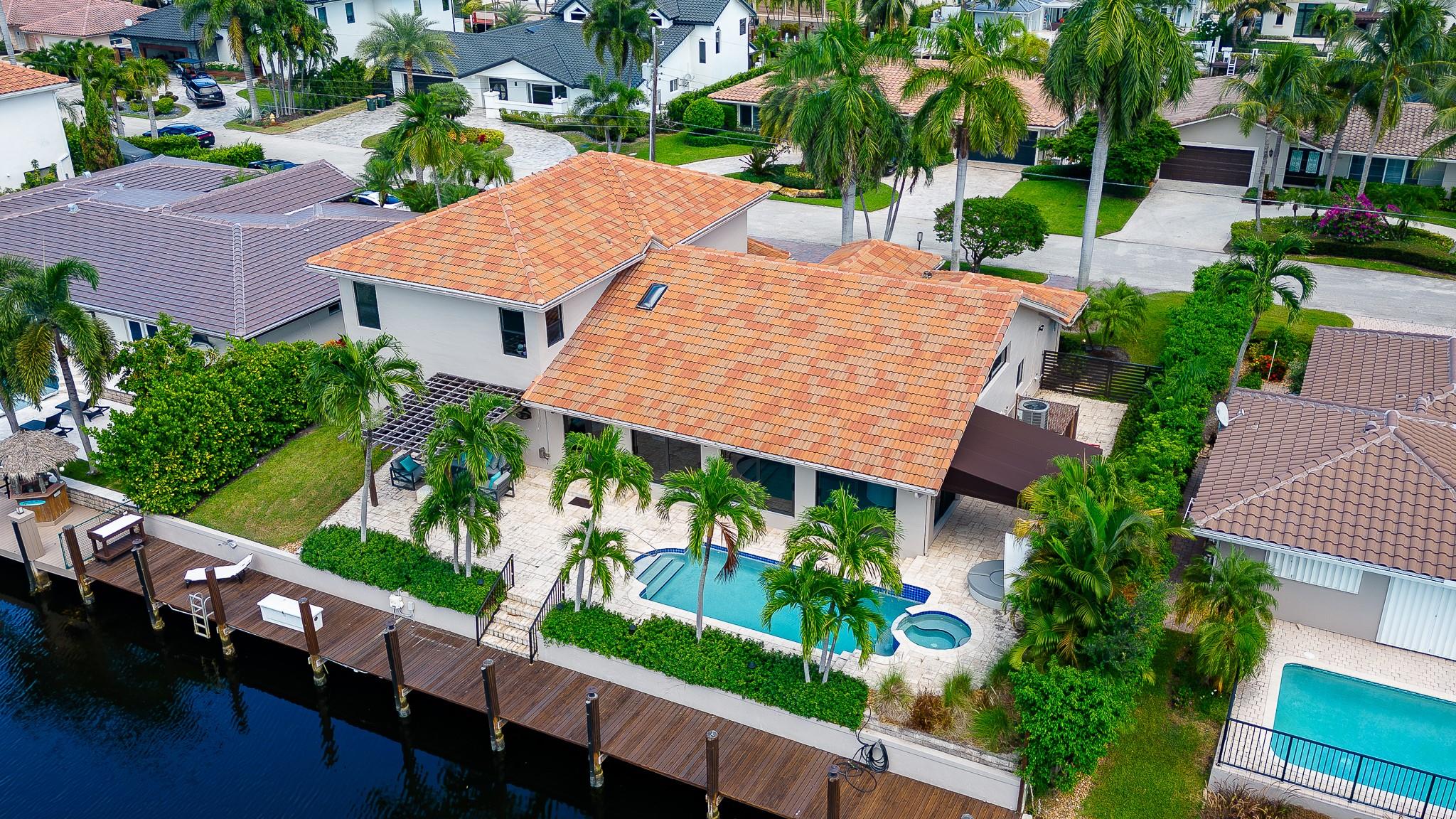 VENETIAN ISLES 3RD SEC - Residential