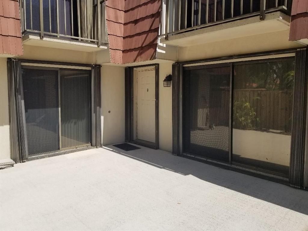 Photo of 131 Buttonwood Lane, Boynton Beach, FL 33436 (MLS # R10718926)