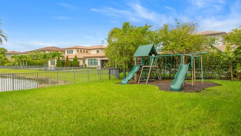 Tiny photo for 9203 Meridian Drive E, Parkland, FL 33076 (MLS # B26085825)