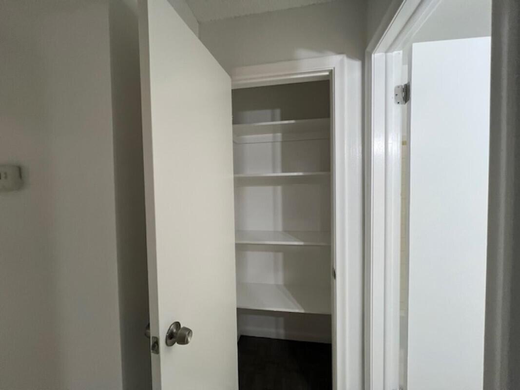 VICTORIA HOUSE CONDO - Residential Lease