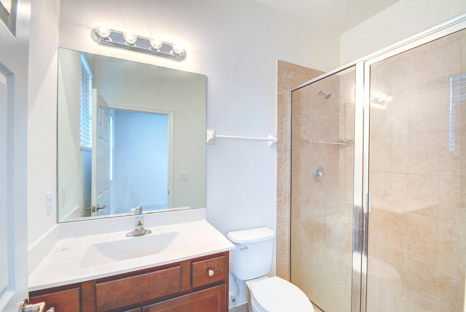 CHARLESTON COMMONS 2 - Residential Lease