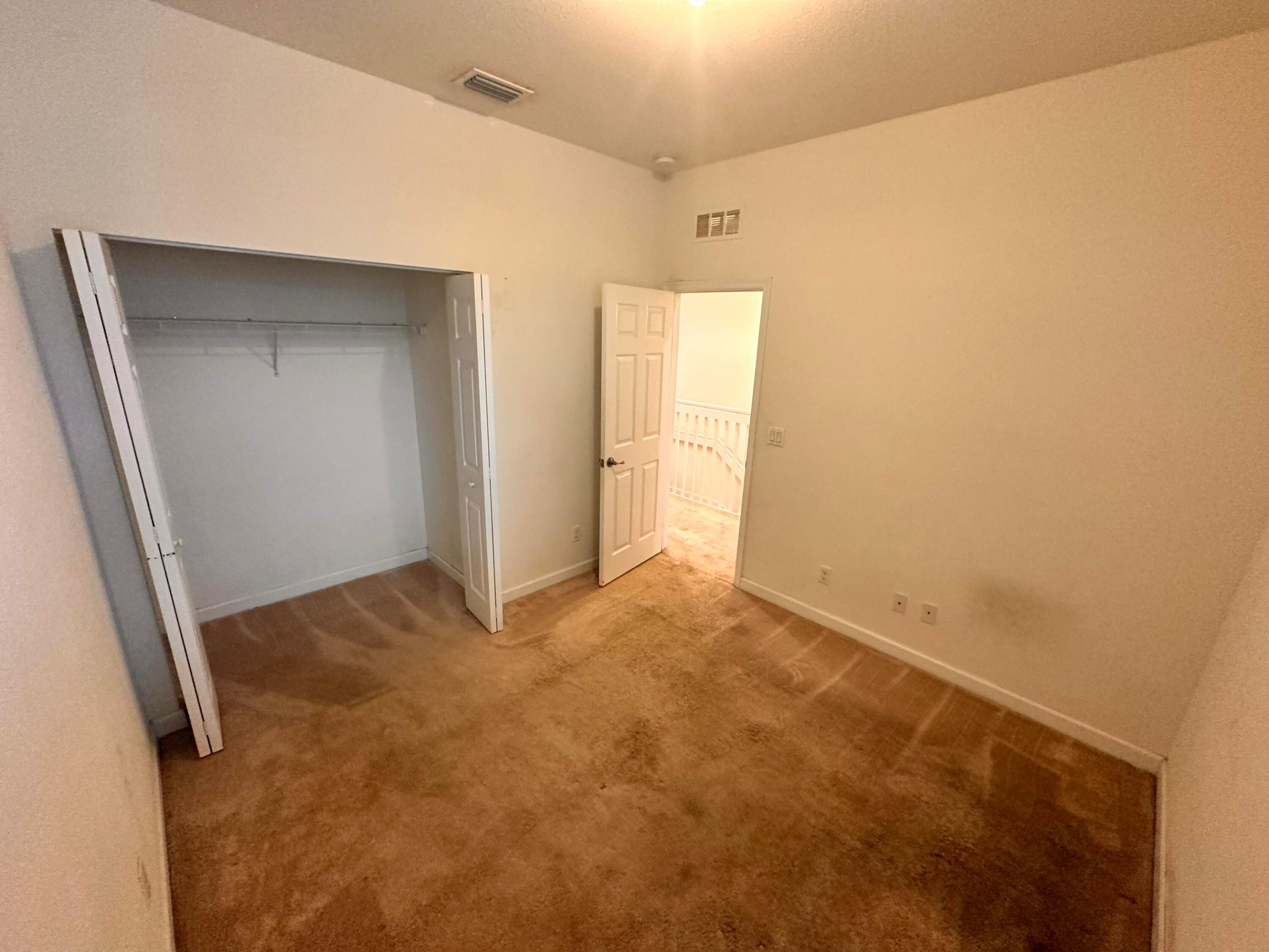 CHARLESTON COMMONS 2 - Residential Lease