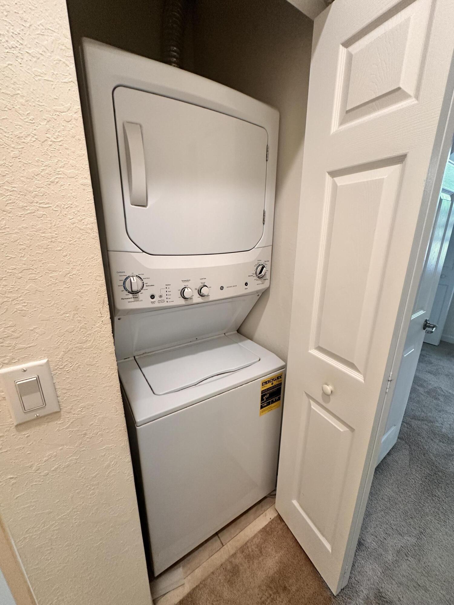 CHARLESTON COMMONS 2 - Residential Lease