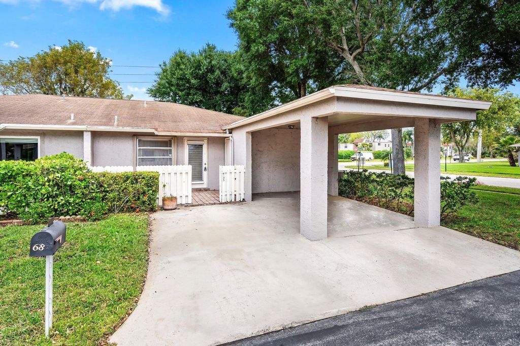 Photo of 6835 Moonlit Drive, Delray Beach, FL 33446 (MLS # R11077708)