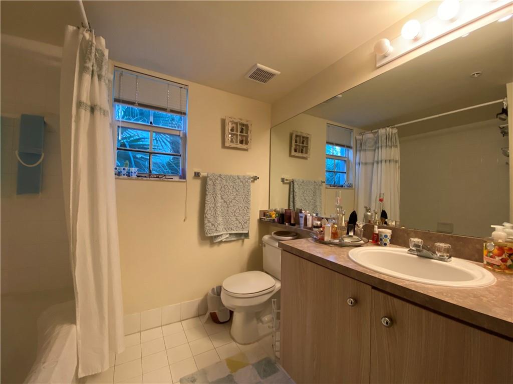 Devonaire Condo At Pembro - Residential Lease