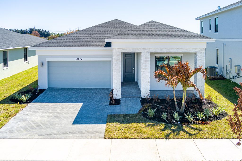 Photo of 10724 NW Wilgrove Lane, Port Saint Lucie, FL 34987 (MLS # R11111515)