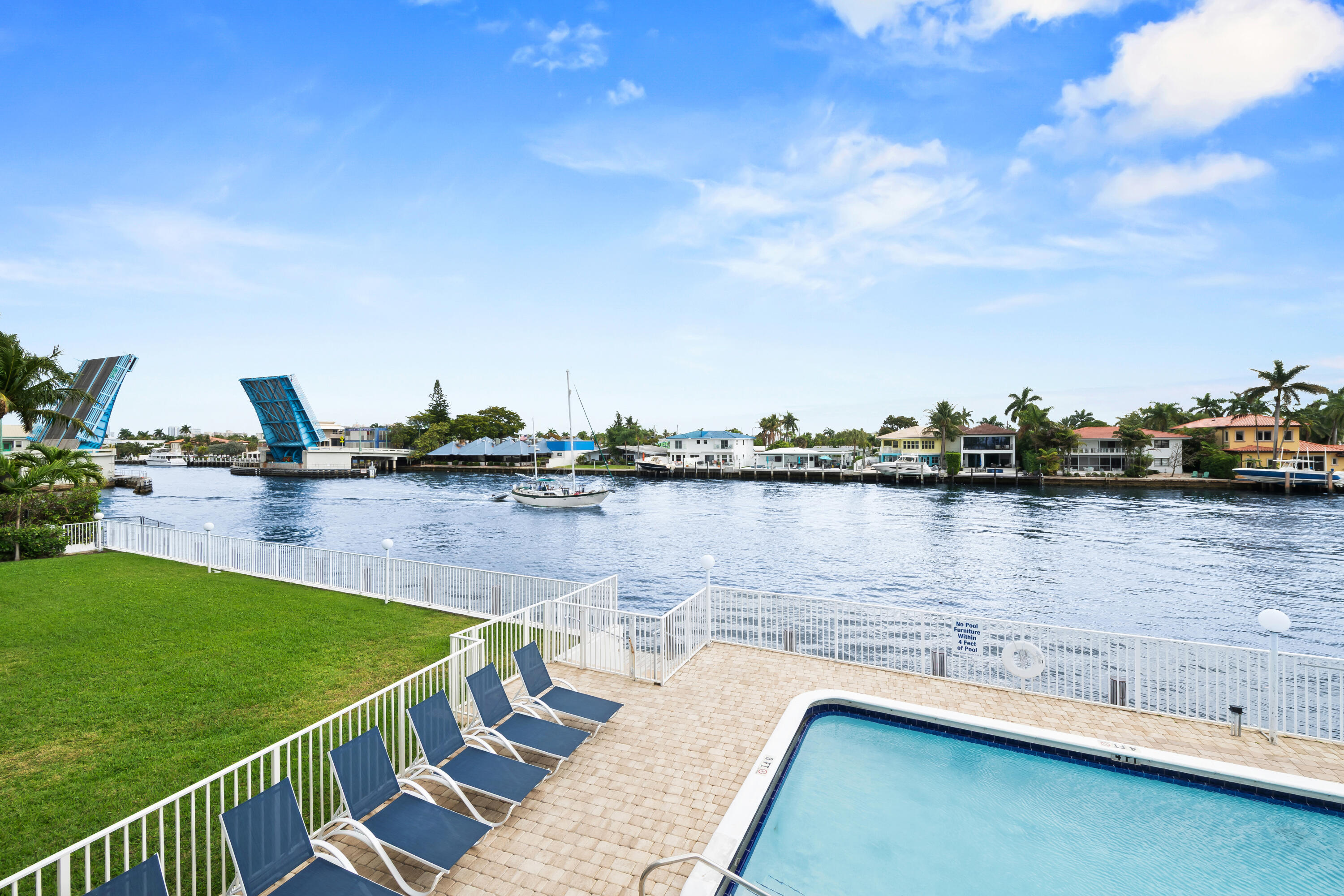 The Royal Mariner Condo - Residential Lease