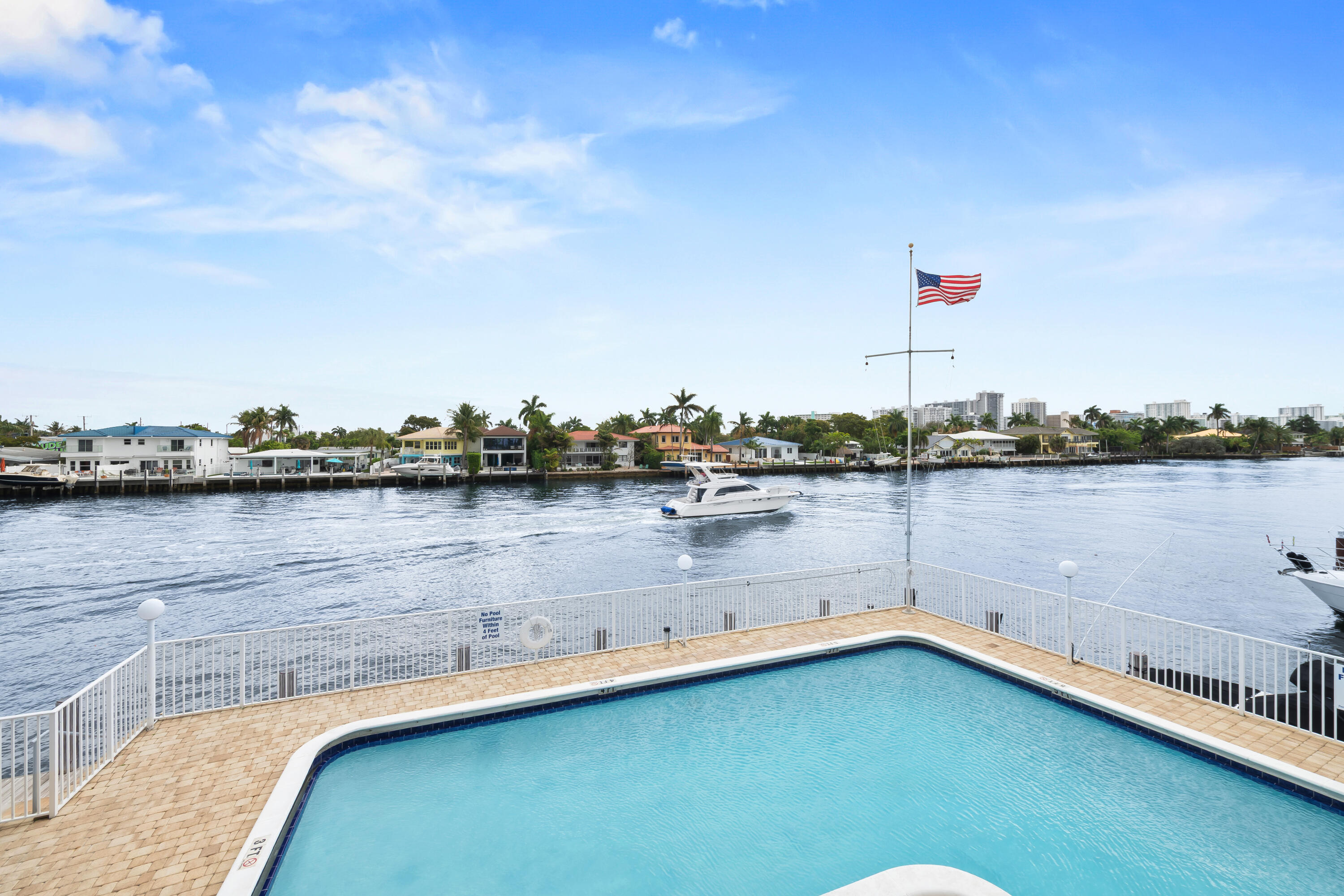 The Royal Mariner Condo - Residential Lease