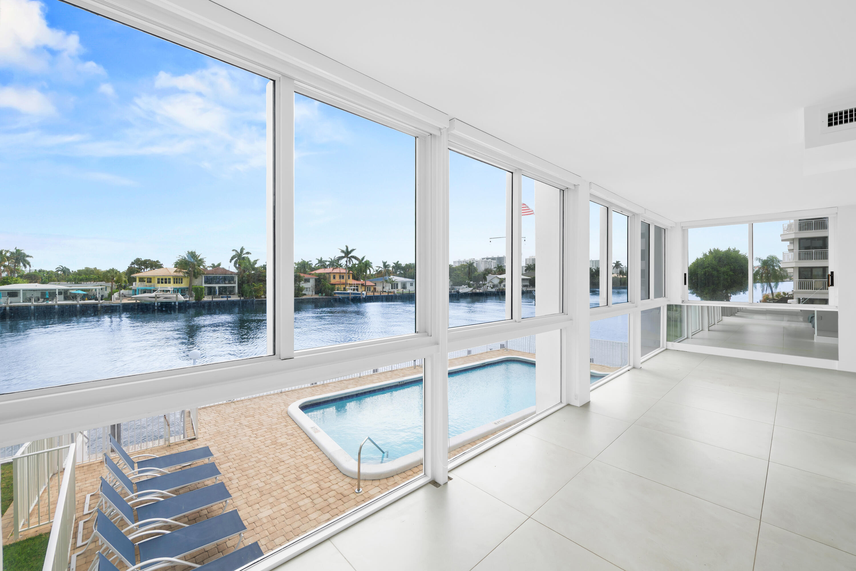 The Royal Mariner Condo - Residential Lease