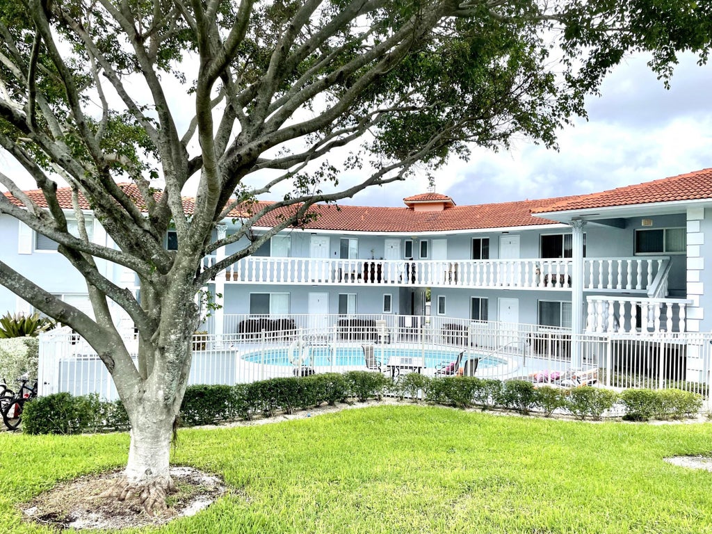 Photo of 431 W CAMINO REAL #14, Boca Raton, FL 33432 (MLS # B26091414)