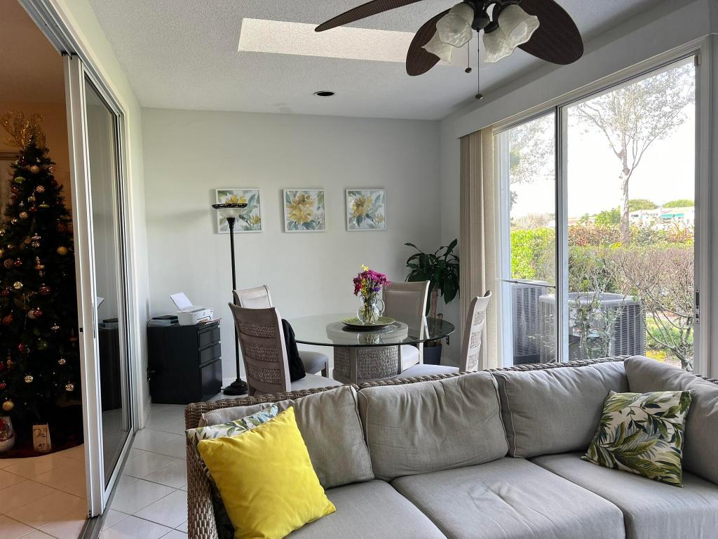 PLUM AT BOCA POINTE CONDOS ONE THRU 15 FILED IN OR - Residential Lease