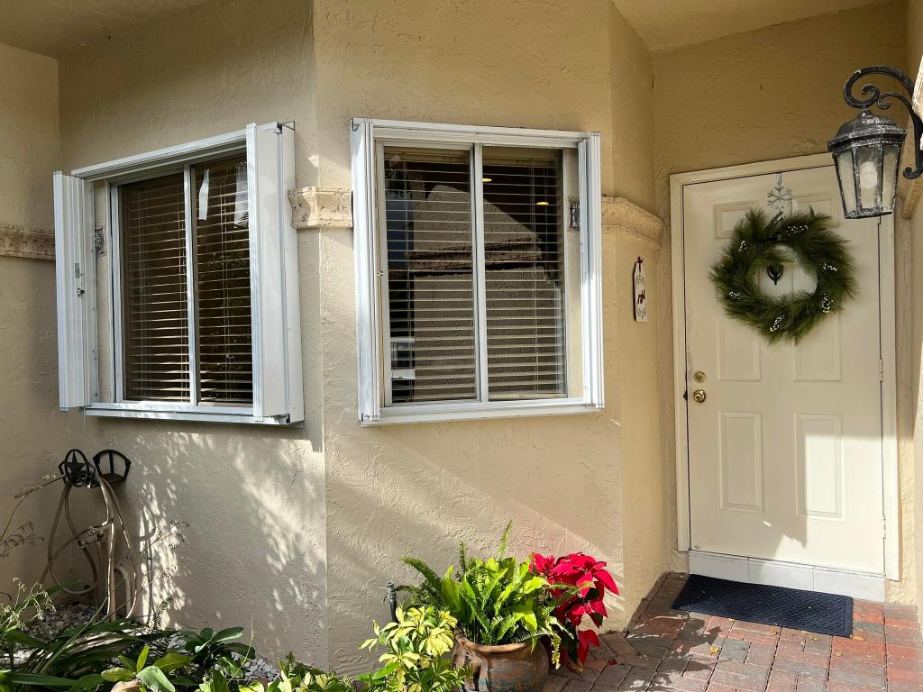 PLUM AT BOCA POINTE CONDOS ONE THRU 15 FILED IN OR - Residential Lease