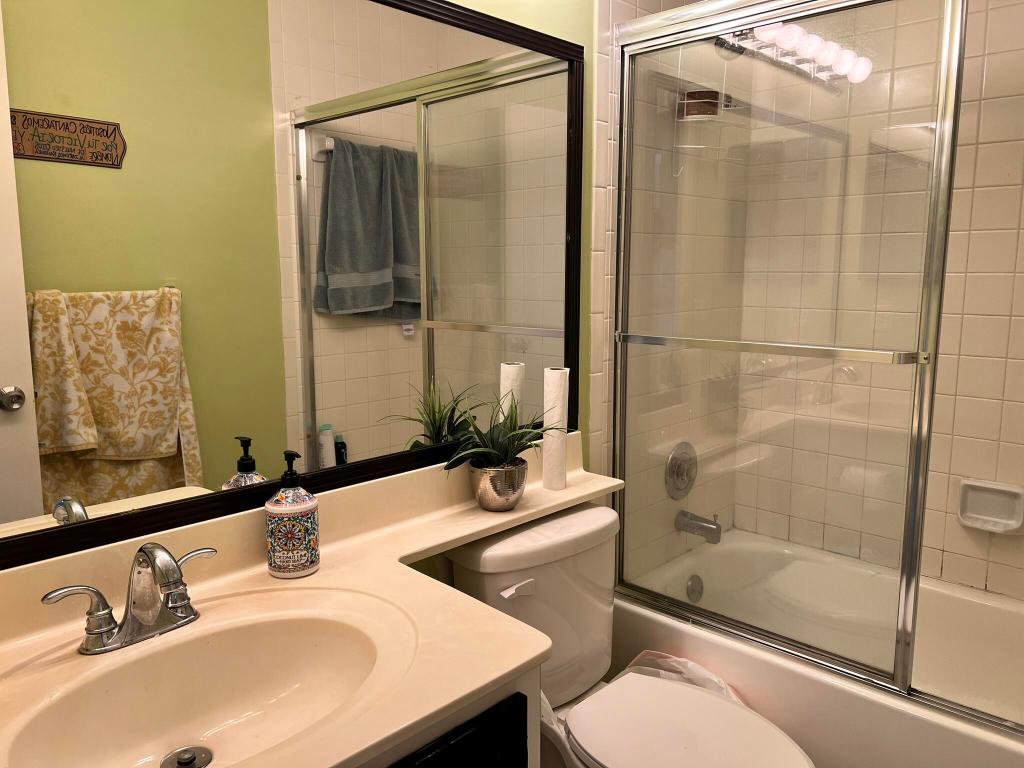 PLUM AT BOCA POINTE CONDOS ONE THRU 15 FILED IN OR - Residential Lease