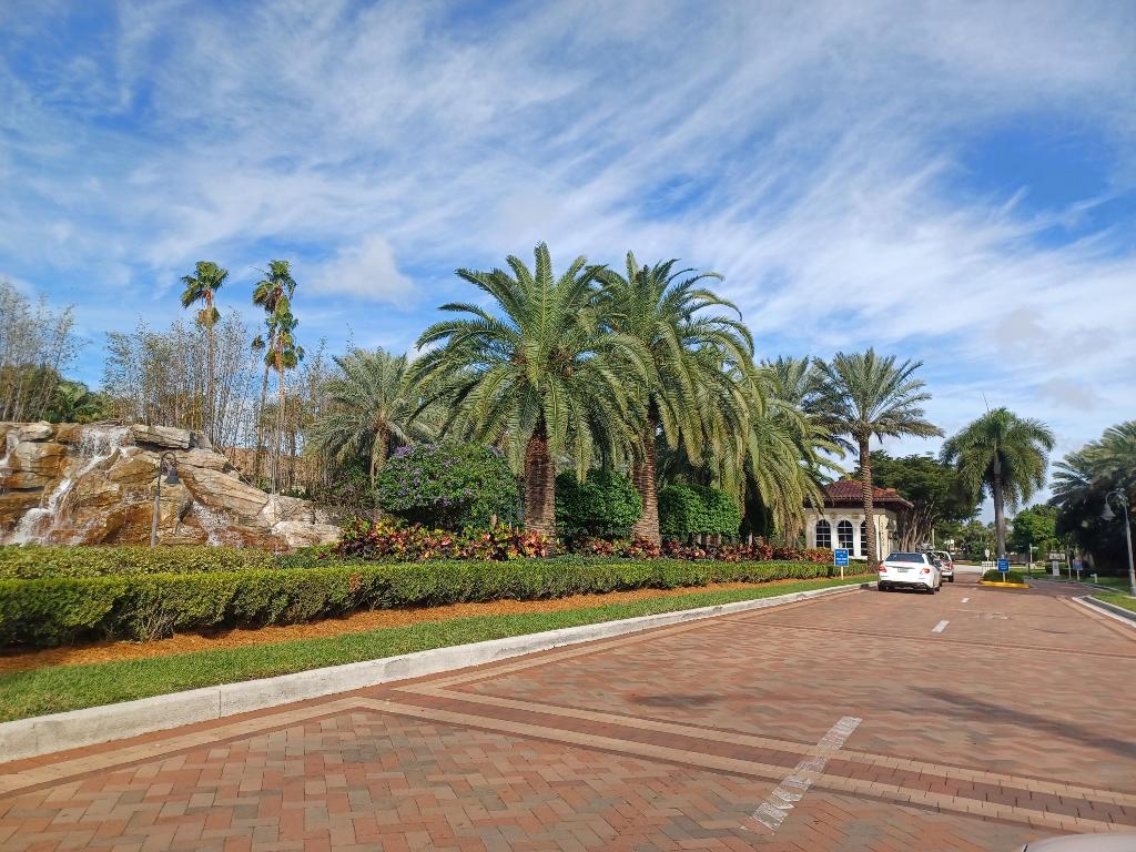 PLUM AT BOCA POINTE CONDOS ONE THRU 15 FILED IN OR - Residential Lease