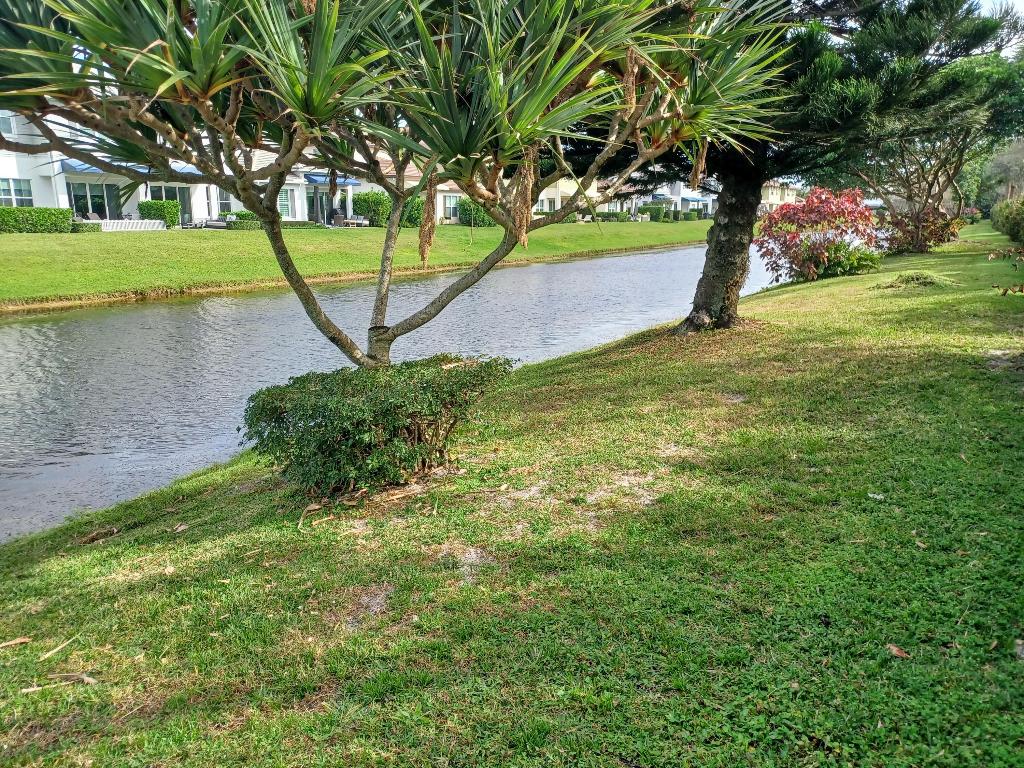 PLUM AT BOCA POINTE CONDOS ONE THRU 15 FILED IN OR - Residential Lease