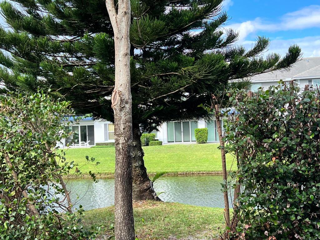 PLUM AT BOCA POINTE CONDOS ONE THRU 15 FILED IN OR - Residential Lease