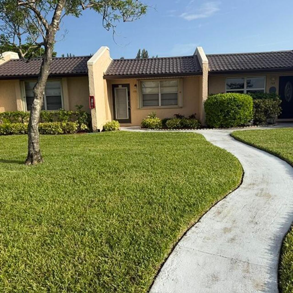 Photo of 166 Lake Meryl Drive, West Palm Beach, FL 33411 (MLS # B26052958)