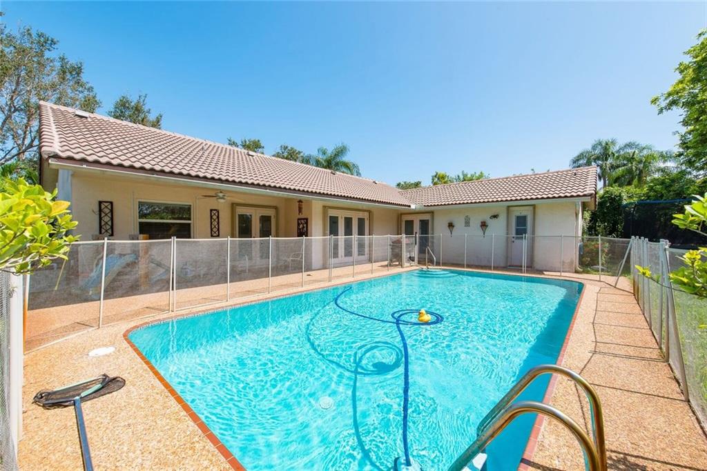 Cypress Glen 104-26 B - Residential