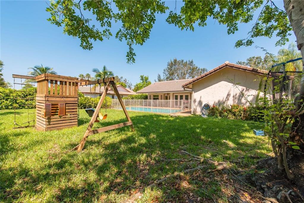 Cypress Glen 104-26 B - Residential