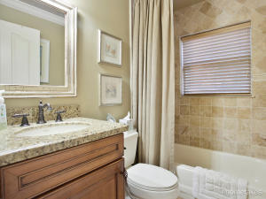 SHORES 4 - Residential