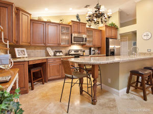 SHORES 4 - Residential