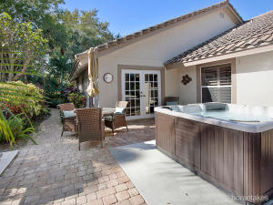 SHORES 4 - Residential