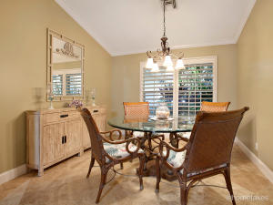 SHORES 4 - Residential